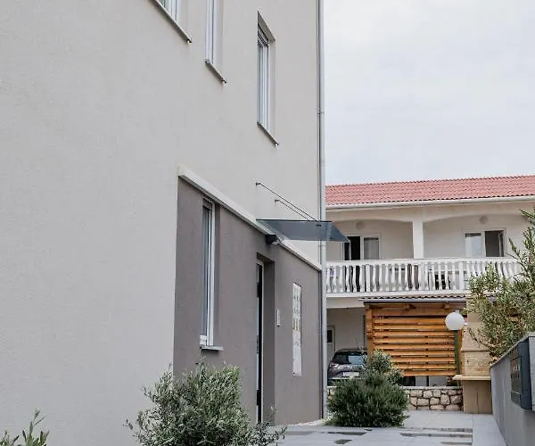 Dubravka Apartman Povljana